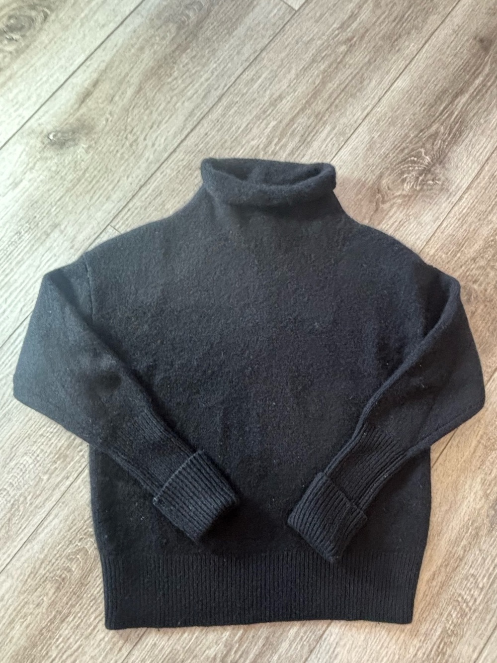 Wilfred Black Cashmere Turtleneck Sweater